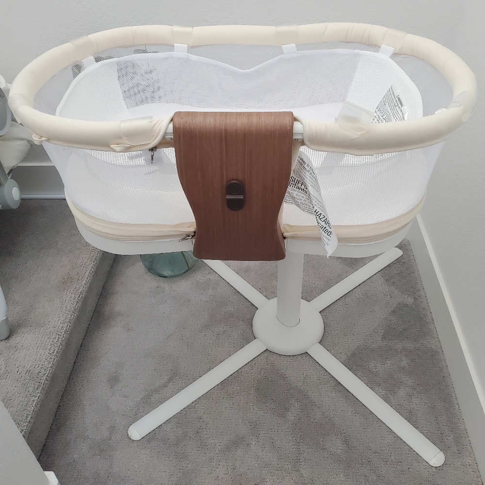Halo luxe vibrating bassinest